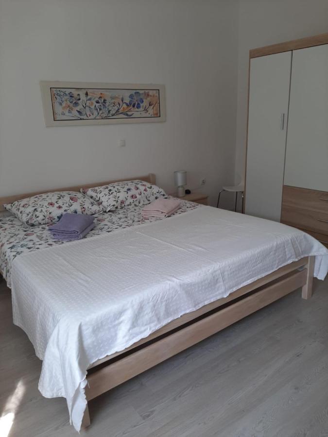 Apartment Maslina Biograd Na Moru Exterior foto