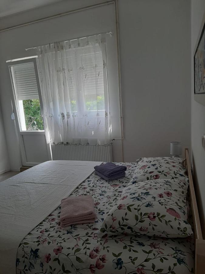 Apartment Maslina Biograd Na Moru Exterior foto